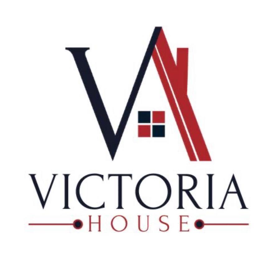 Victoria House - Self Catering Quiet Guesthouse - Adult Singles And Couples Only Blackpool Exteriér fotografie