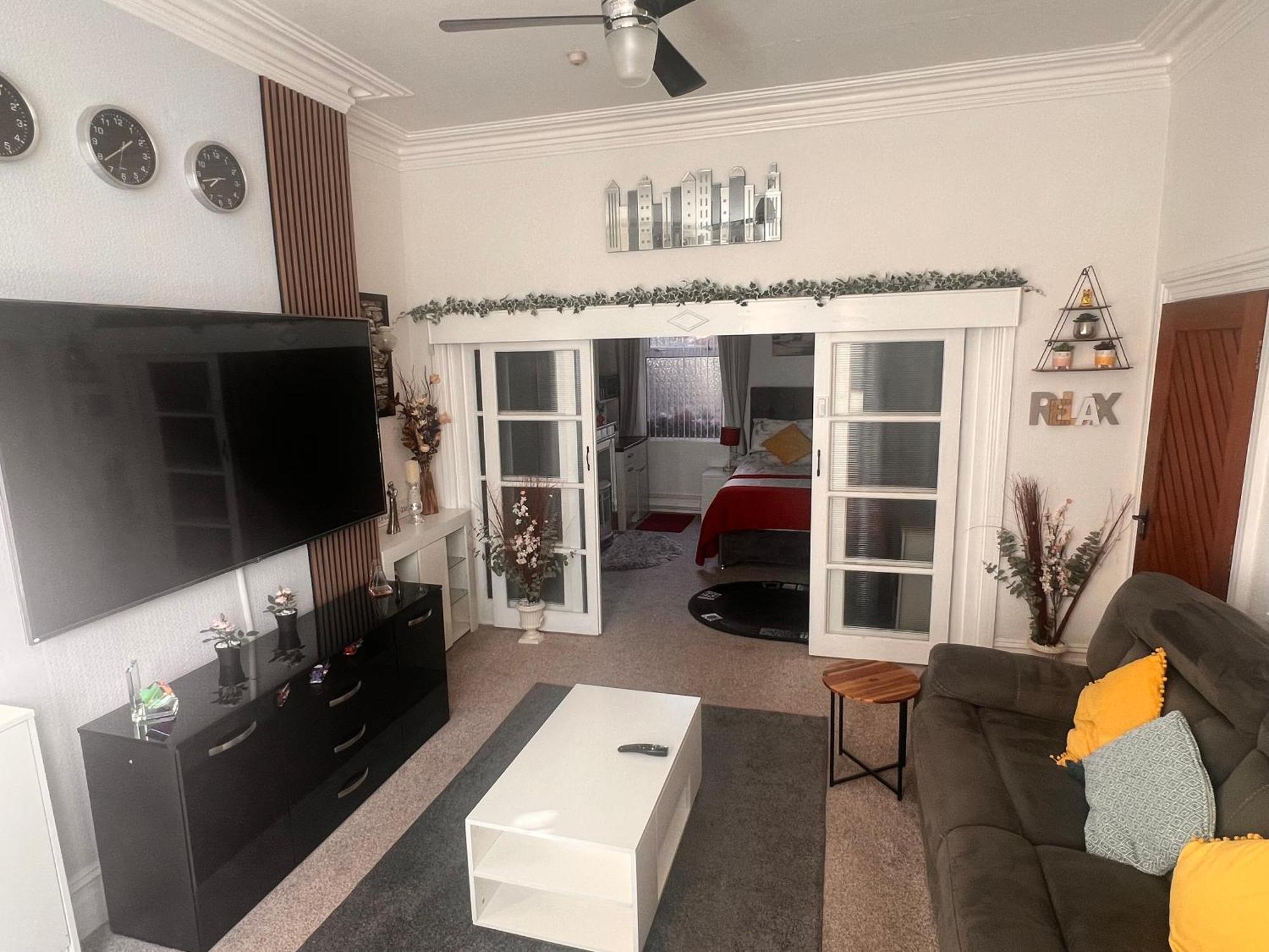Victoria House - Self Catering Quiet Guesthouse - Adult Singles And Couples Only Blackpool Exteriér fotografie